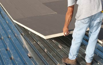 benefits of insulating Fenni Fach flat roofing