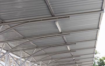 installing Fenni Fach metal roofing